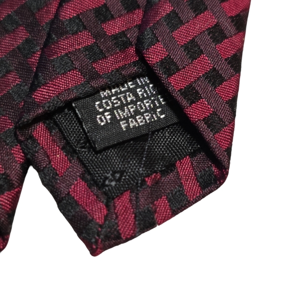 Vintage Van Heusen Tie USA Silk - Picture 4 of 4